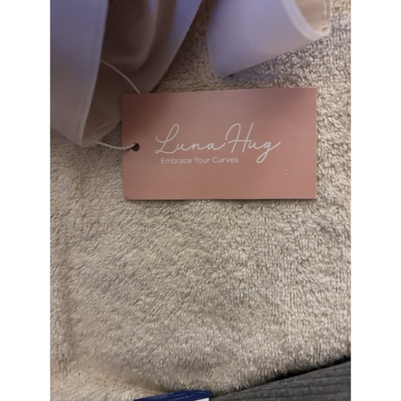 Luna Hug Bra Womens 2X New Padded Clasp Front Embrace Your Curves Beige Sand - Picture 4 of 5